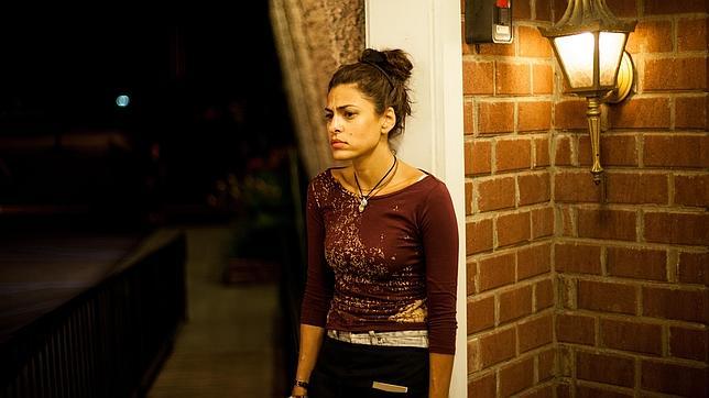 Eva Mendes: «Salgo feísima en 'Cruce de caminos', ¡y es maravilloso!»