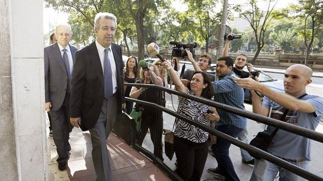 Cerdá se muestra satisfecho tras su declaración ante el juez