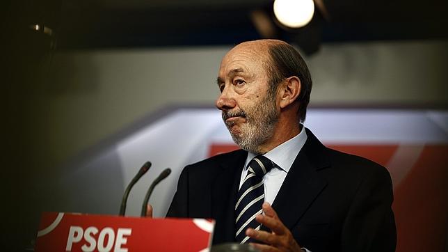 Rubalcaba: «Si creo que puedo ser útil a mi partido, me presentaré a las elecciones»