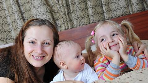 Una rutina de buen sueño y menos tele contribuye a reducir la obesidad infantil