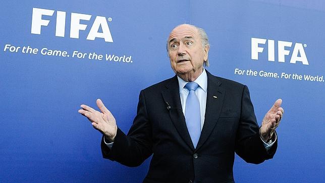 Blatter rectifica y dice que elegir Qatar no fue un error