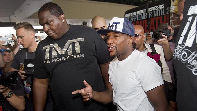 Aseguran que Mayweather fue noqueado por un sparring