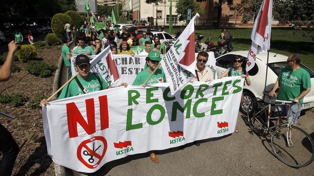 Alumnos, padres y profesores convocan una huelga general educativa el 24 de octubre
