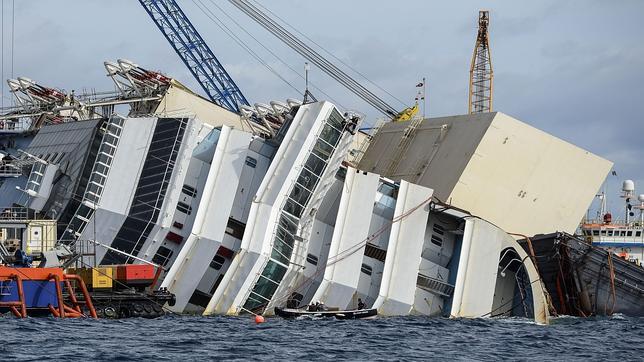 «Costa Concordia», comienza el mayor rescate naval de la Historia
