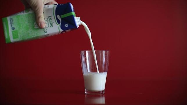 Detectan diferencias de hasta 46 céntimos en el precio del brik de leche entera