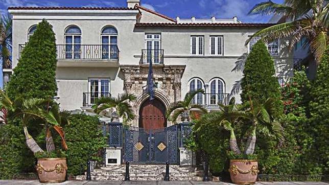 Alojarse en la casa donde vivió y murió Versace
