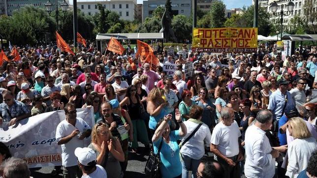 Lo que los funcionarios griegos perdieron con la troika