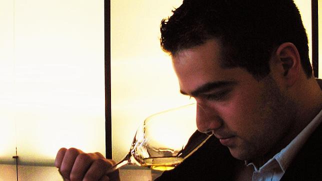 El coruñés Alejandro López, embajador del champán en España