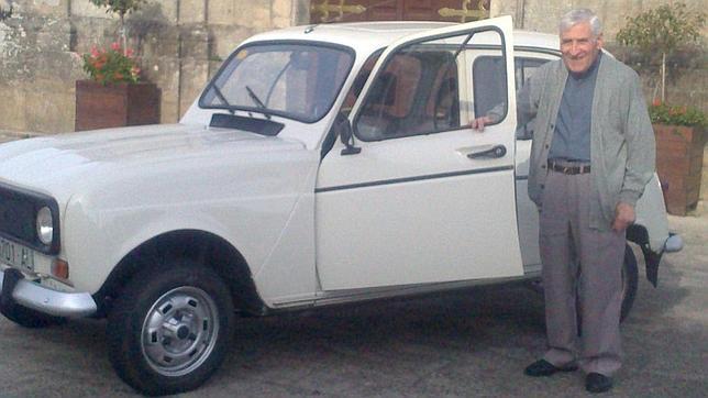 «El Papa debe tener mucha fuerza para conducir un Cuatro Latas»