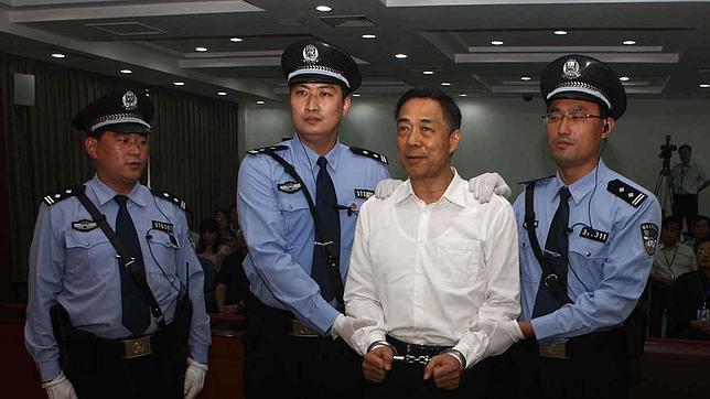 Cadena perpetua por corrupción para el popular dirigente chino Bo Xilai