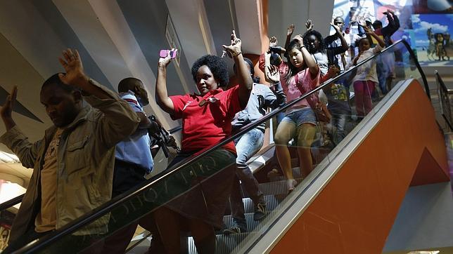 «Pasamos cuatro horas metidas en un probador»