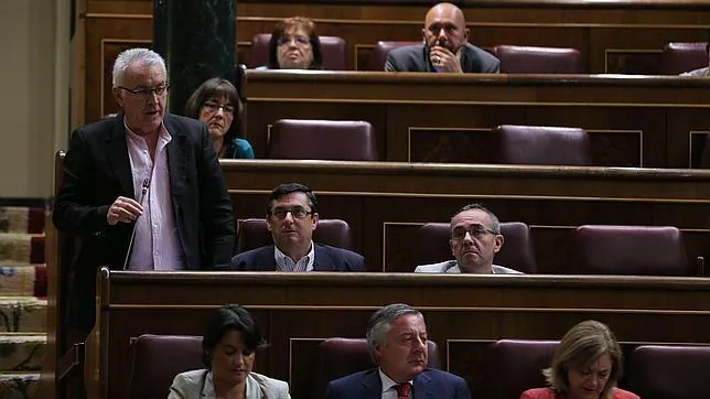 La oposición se rebela por el veto a su moción contra Rajoy