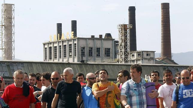 La emblemática Sniace, a un paso de su cierre definitivo