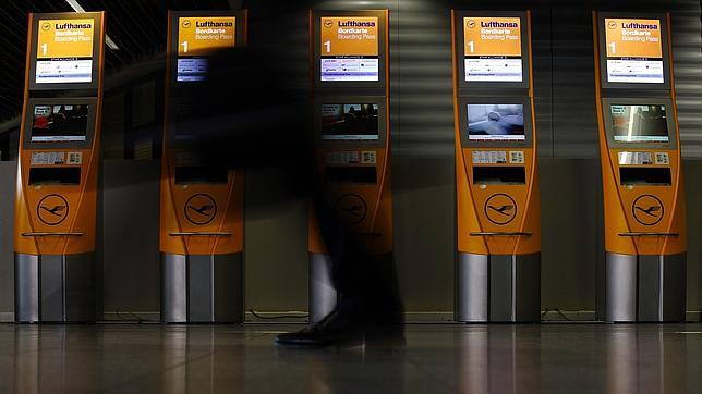 Los puntos de «check-in» automáticos en el aeropuerto de Fráncfort