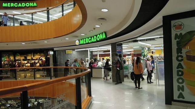 Este supermercado está en el centro comercial ABC, en pleno centro de Madrid