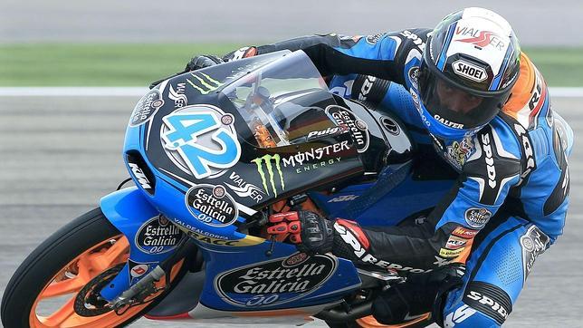 Rins se hace grande en casa y ataca el liderato