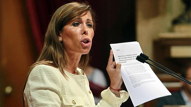 Camacho ve a Duran «más cerca» de los contrarios a la independencia que de Mas