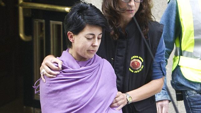 La madre de Asunta: «Si ni yo ni mi marido fuimos, tiene que haber un tercero. ¿Quién?»