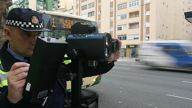 El Gobierno da luz verde a la ley que permitirá ir a 130 km/h en algunos tramos