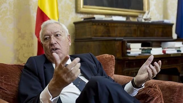 García-Margallo: «En política, soy partidario de tender puentes y no de volarlos»