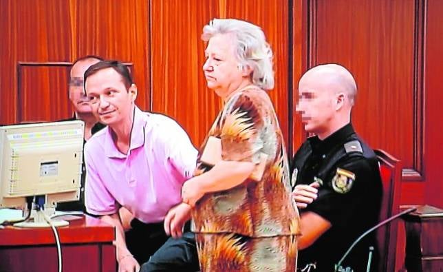 Expedientan a la familia de Bretón por pasarle  dinero en ropa