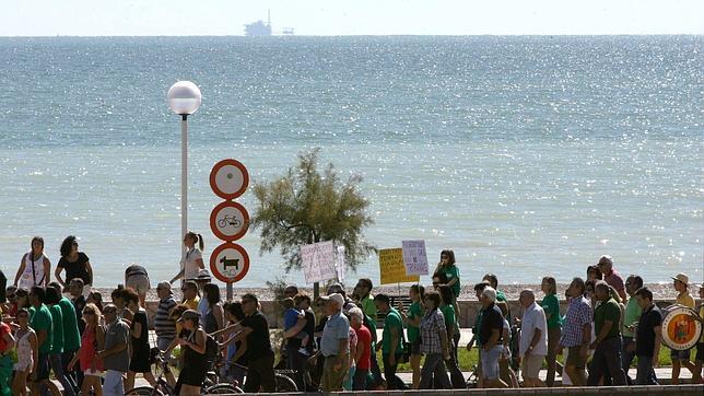 Catalanes y valencianos se reúnen con Soria por los seísmos