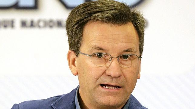 Condena casi unánime a la explosión de Beade ante el silencio de Anova