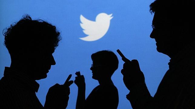 Uno de cada dos solteros europeos ha salido con alguien que ha conocido en internet
