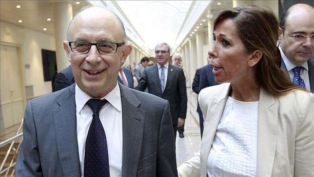 Sánchez-Camacho se reúne hoy con Montoro para hablar de financiación