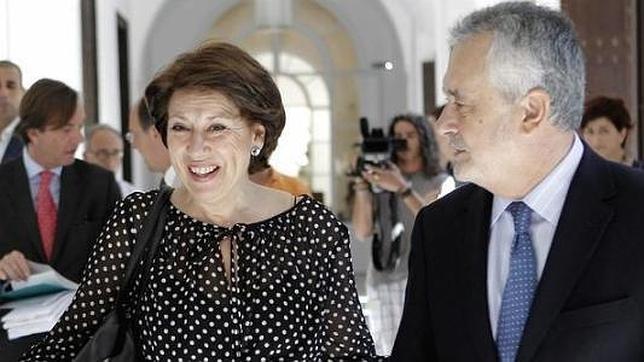 Una treintena de abogados asiste a la declaración de Magdalena Álvarez