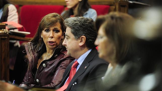 Camacho pedirá la dimisión de la presidenta del Parlament si no se disculpa