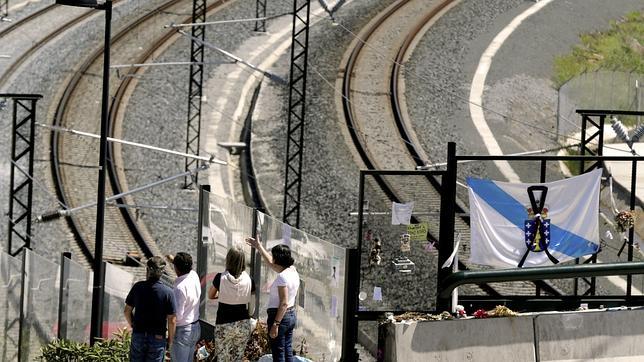 Cruz al Mérito de la Guardia Civil para 49 agentes que rescataron víctimas en Angrois
