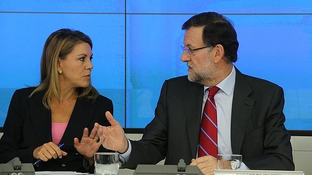 Cospedal advierte de que del tema de la financiación «se habla dentro del PP»