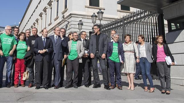 Rubalcaba mantiene su idea de hacer un frente «anti-PP» para llegar a La Moncloa