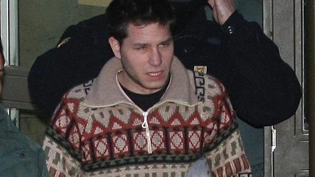 «El Rafita», condenado a 10 meses de cárcel por robar un coche y pegar a un policía