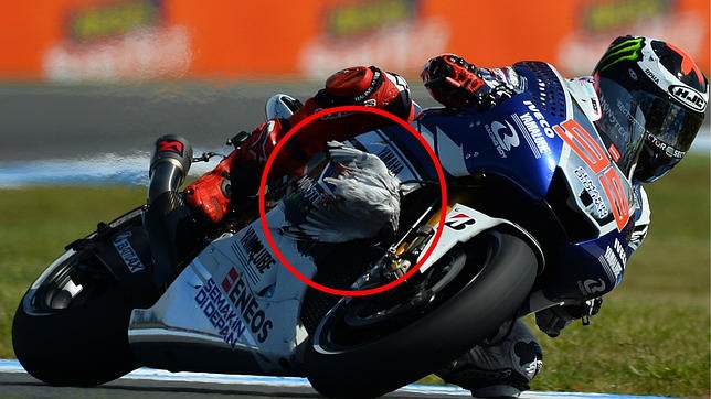 Lorenzo logra la pole con una gaviota en el carenado