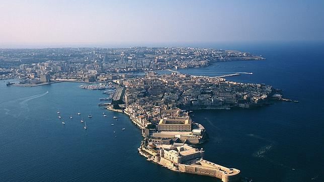 Rescatan a otros 250 inmigrantes, entre ellos 90 niños, cerca de las costas italianas