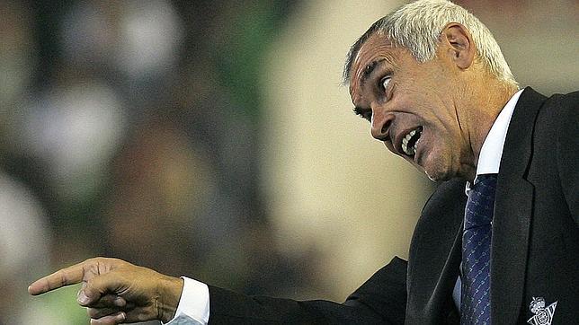 Cúper mete a sus equipos en la pomada, pero se ahogan en la orilla