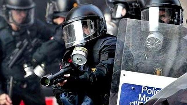 La Generalitat estudia cambiar las pelotas de goma por otros métodos antidisturbios