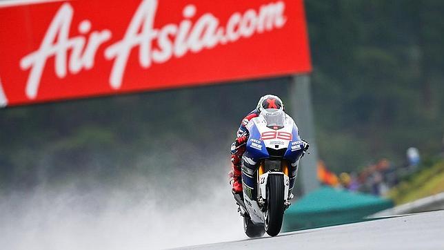 Lorenzo gobierna los elementos y saldrá primero en tierra de Honda