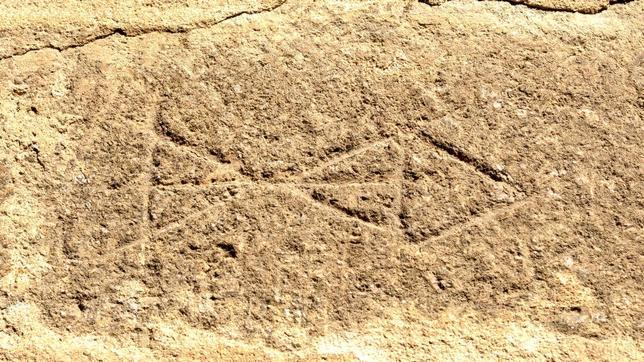 Una de las marcas de cantería cerca de la Puerta Llana de la Catedral de Toledo