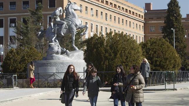 Irregularidades, transacciones opacas y agujeros en las universidades públicas de Madrid