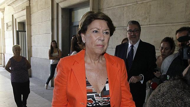 La juez Alaya vuelve a citar a Magdalena Álvarez el próximo día 7