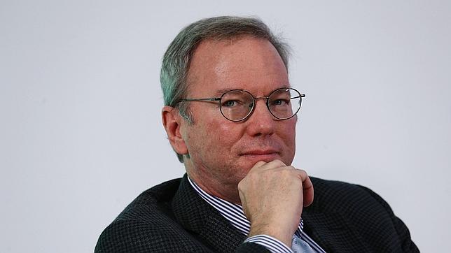 El presidente de Google, «impresionado» por el espionaje de la NSA a sus servidores