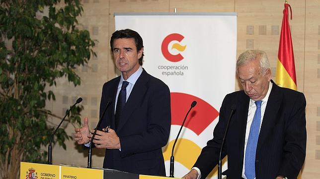 El ministro Soria oficializa el apoyo del Gobierno al cierre de RTVV