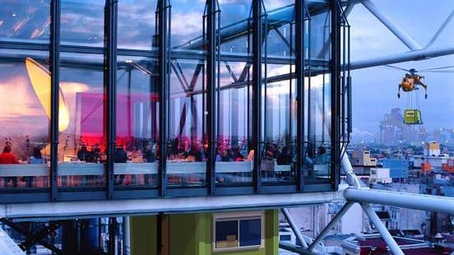 Un restaurante de París, acusado de separar a los clientes entre guapos y feos