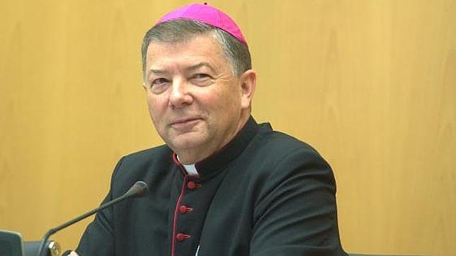 Martínez Camino afirma que el cristianismo «se ha dejado contaminar por la ideología del progreso»