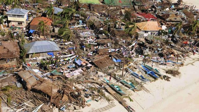 El tifón Yolanda deja ya más de mil muertos en Filipinas