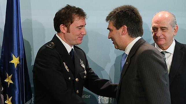 El «ángel de la guarda» de la Policía Nacional