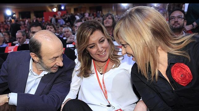 El PSOE deja que Rubalcaba organice su adiós en 2014